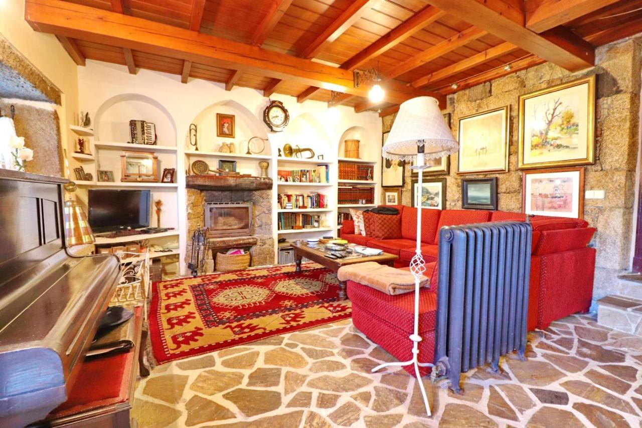 Casa Os Curras Holiday home