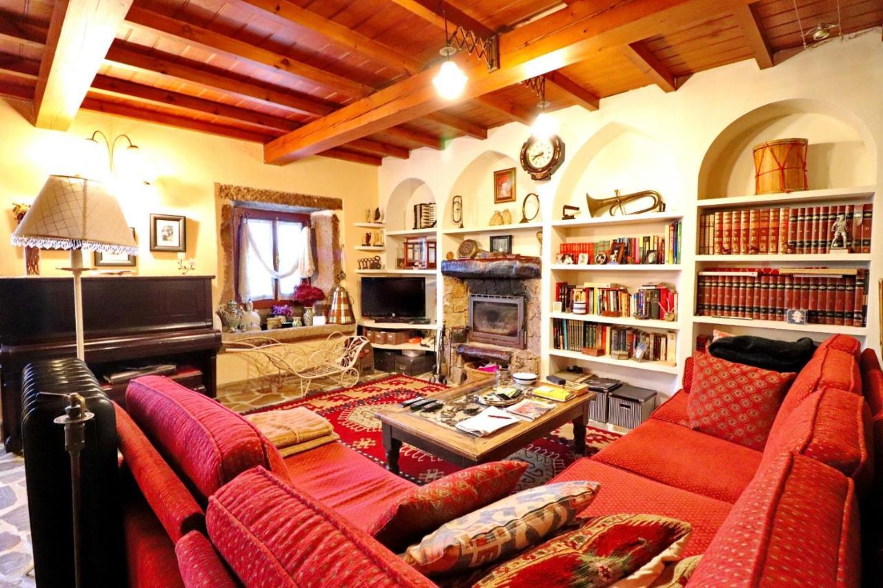 Casa Os Curras
